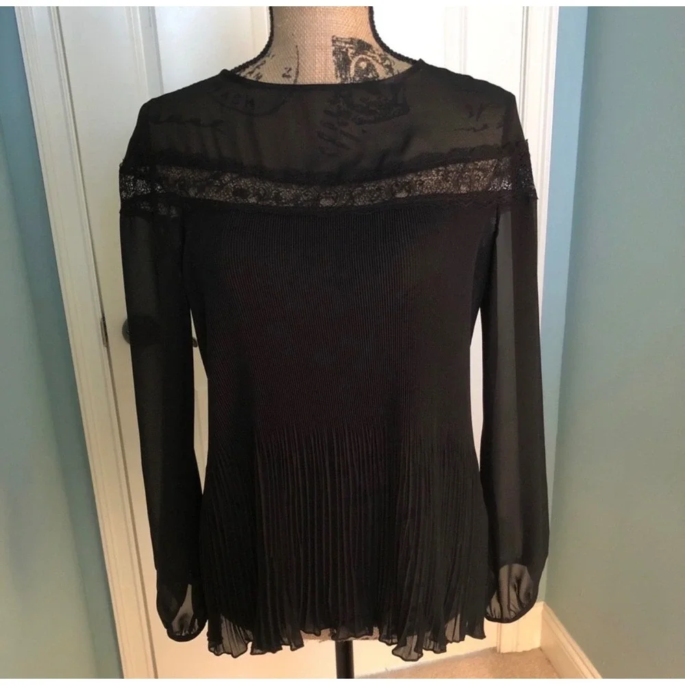 Siani Milano Black V-Neck Sweater Pleated Crochet Lace Balloon Sleeve Size Small